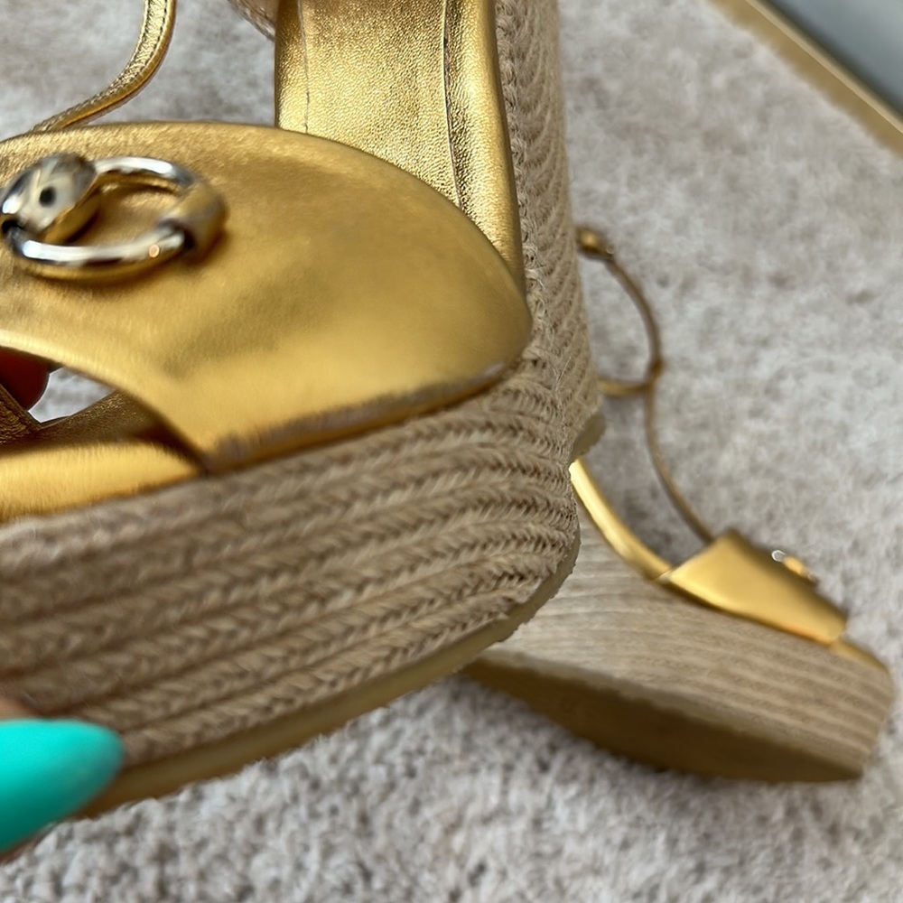 Authentic Gucci Genuine Gold Leather Wedge Platform Espadrilles w Horsebit 39.5 - Picture 8 of 9